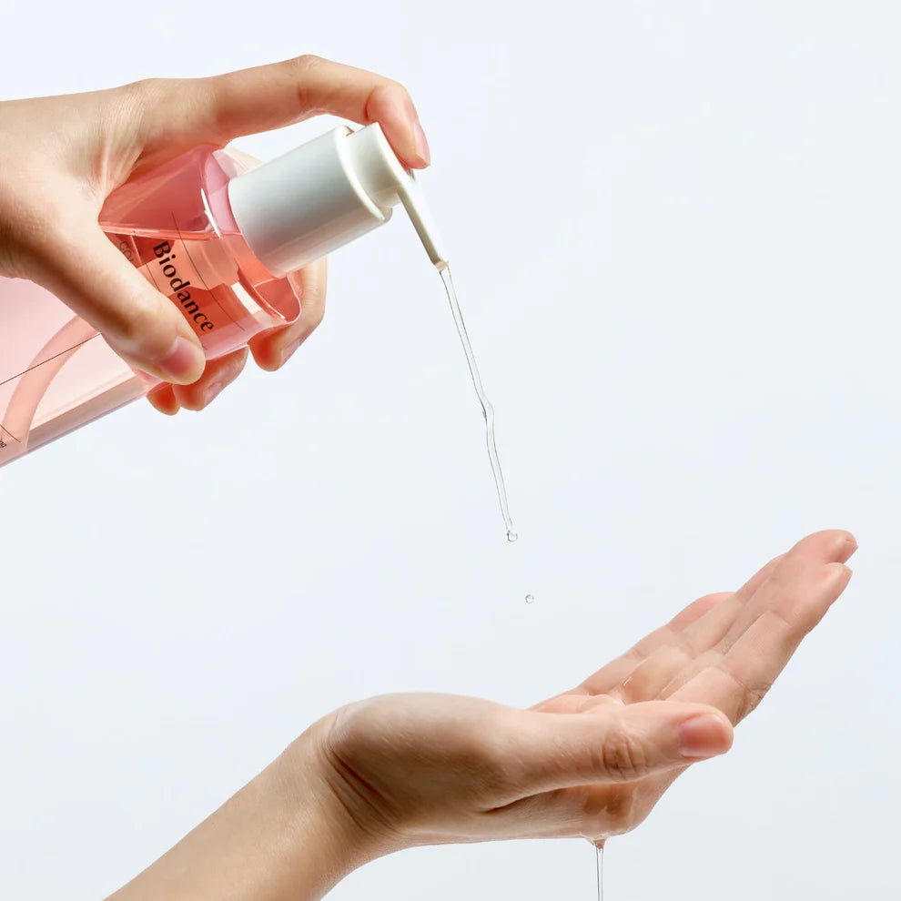 Biodance Collagen Cleansing Oil 200ml, clear bottle with pump dispenser, showcasing the skincare product for gentle cleansing.