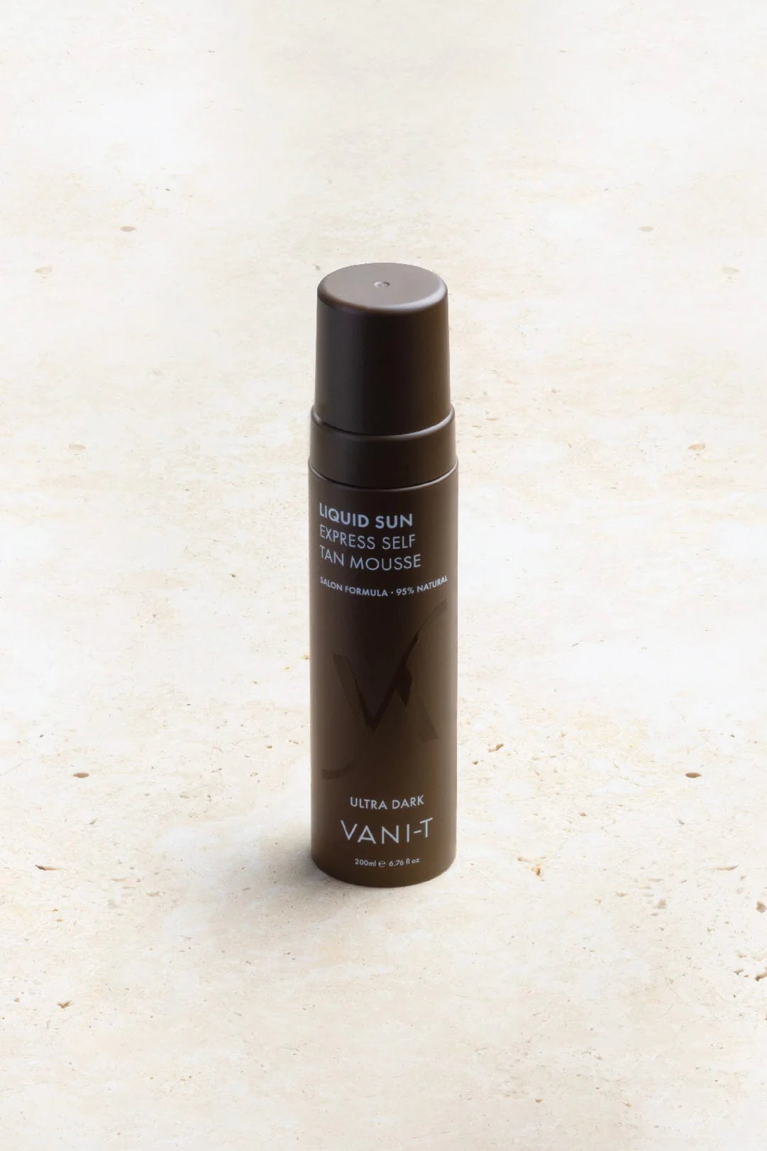 VANI-T Liquid Sun Express Self Tan Mousse in Ultra Dark, showcasing the bottle and foam applicator for a natural sunless tan